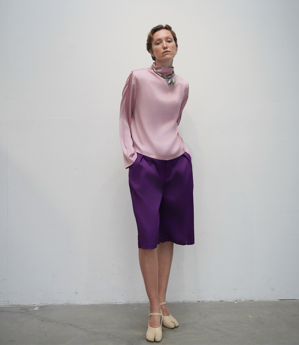 Tứ Thân Capri Pants
