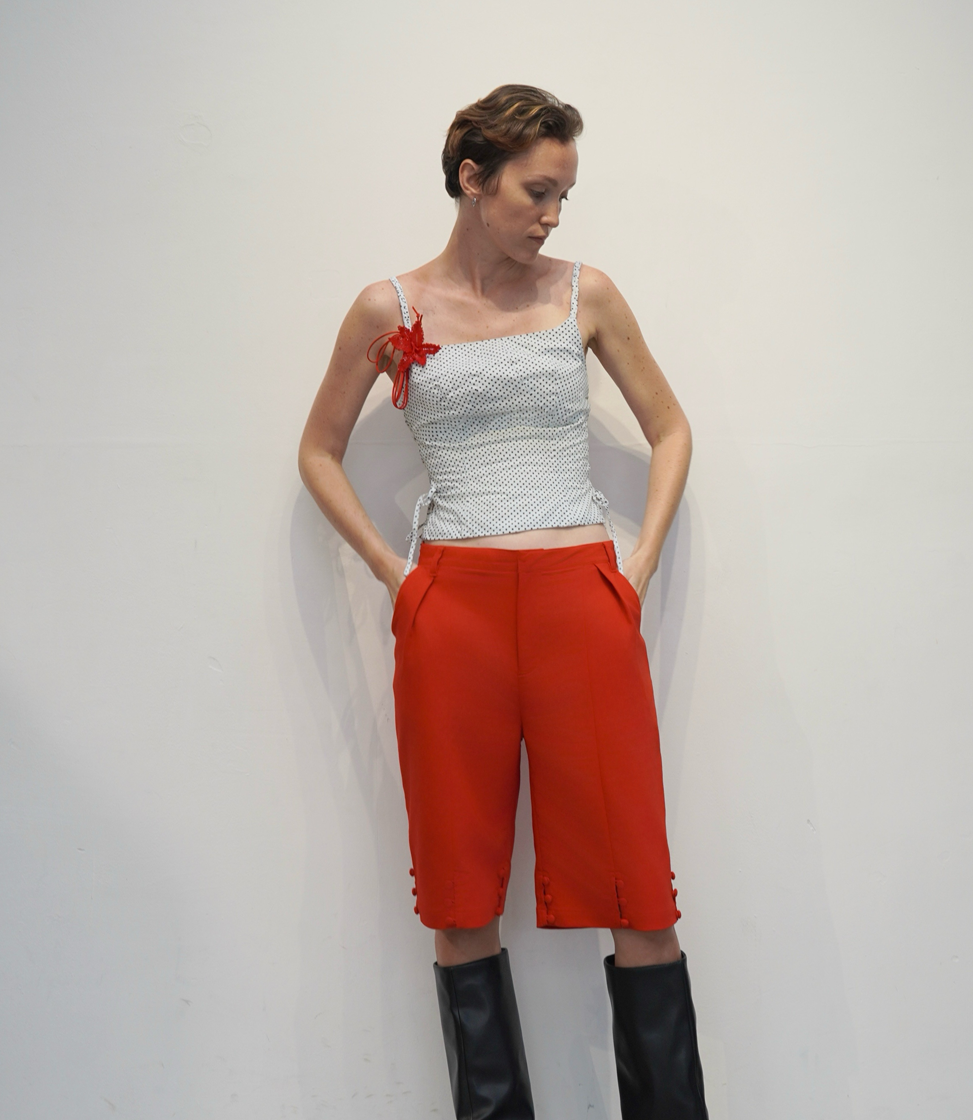 Tứ Thân Capri Pants