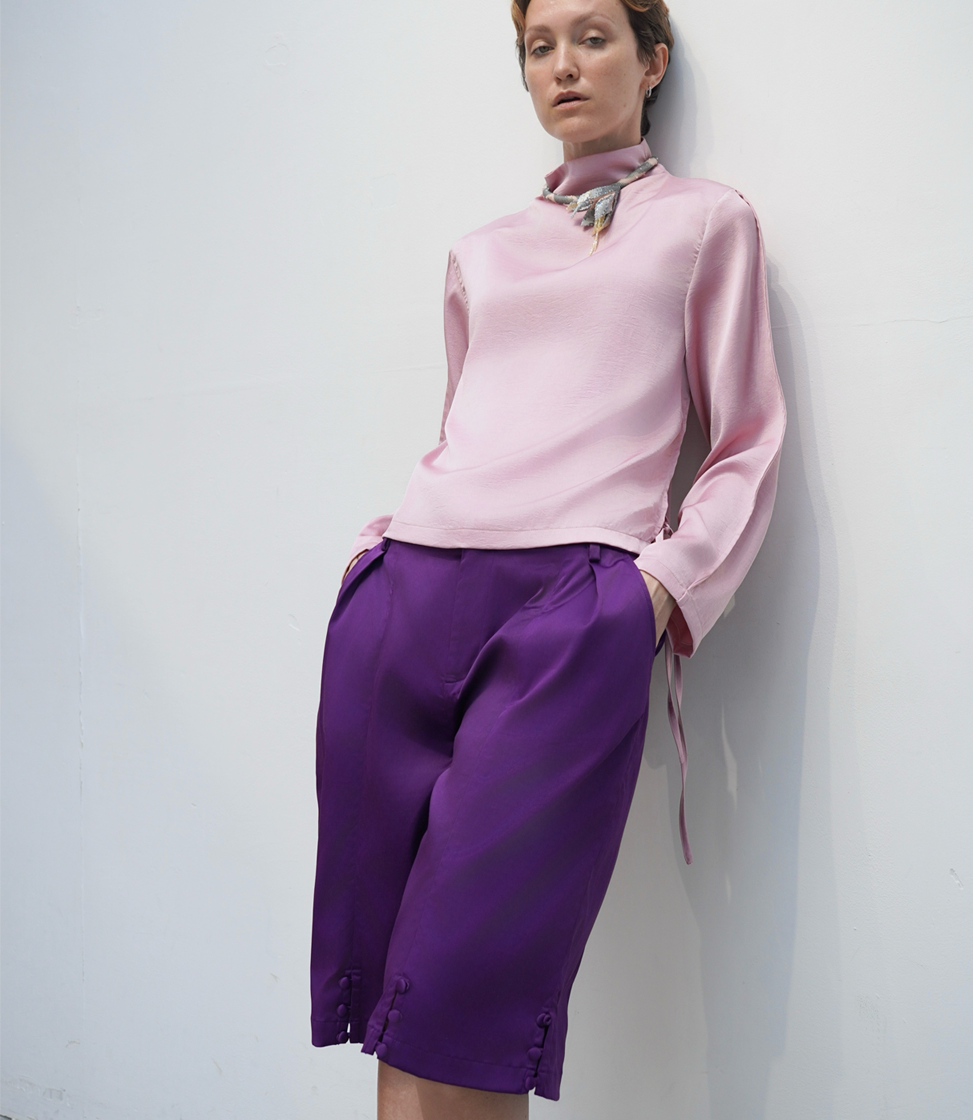 Tứ Thân Capri Pants