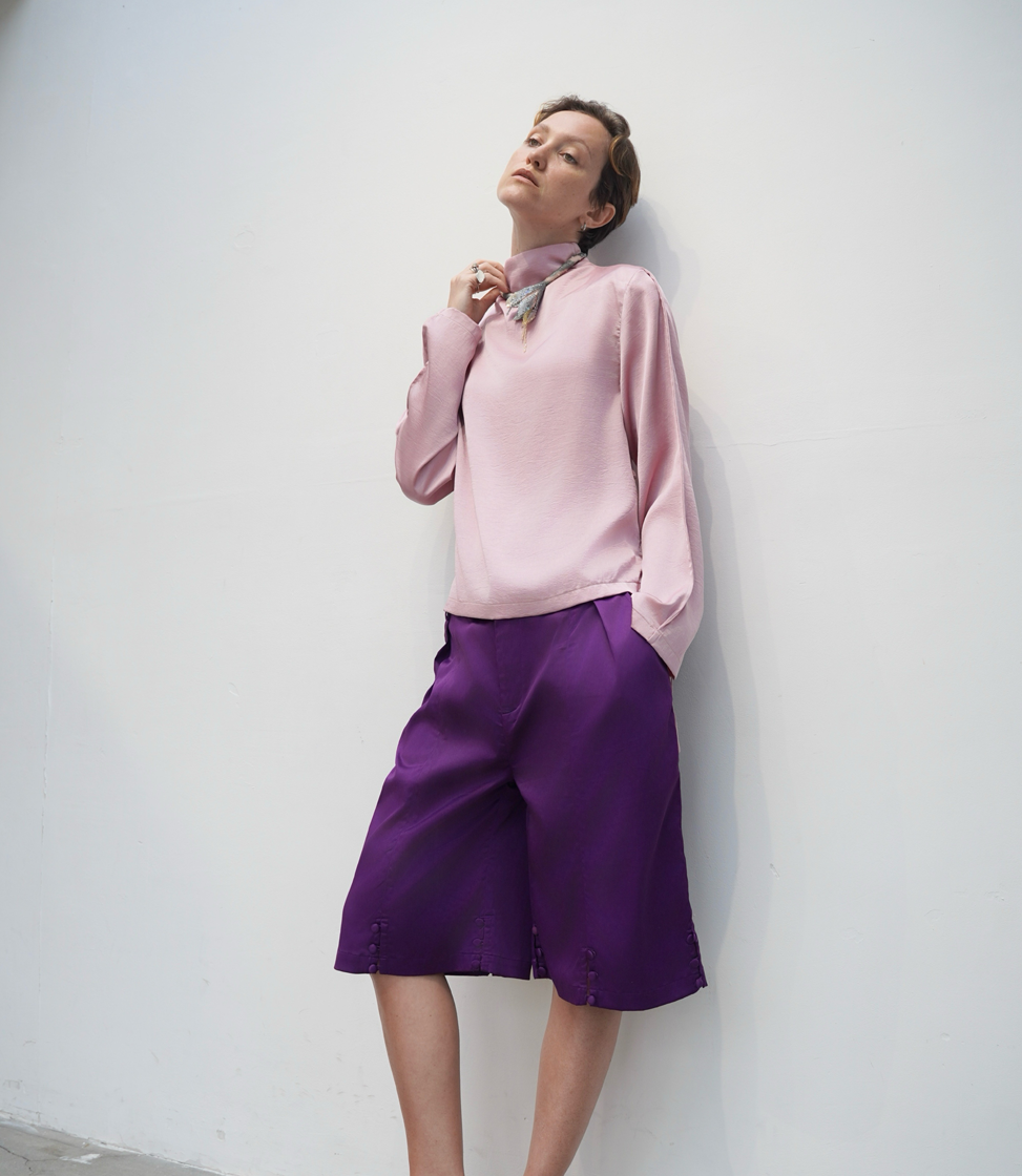 Tứ Thân Capri Pants